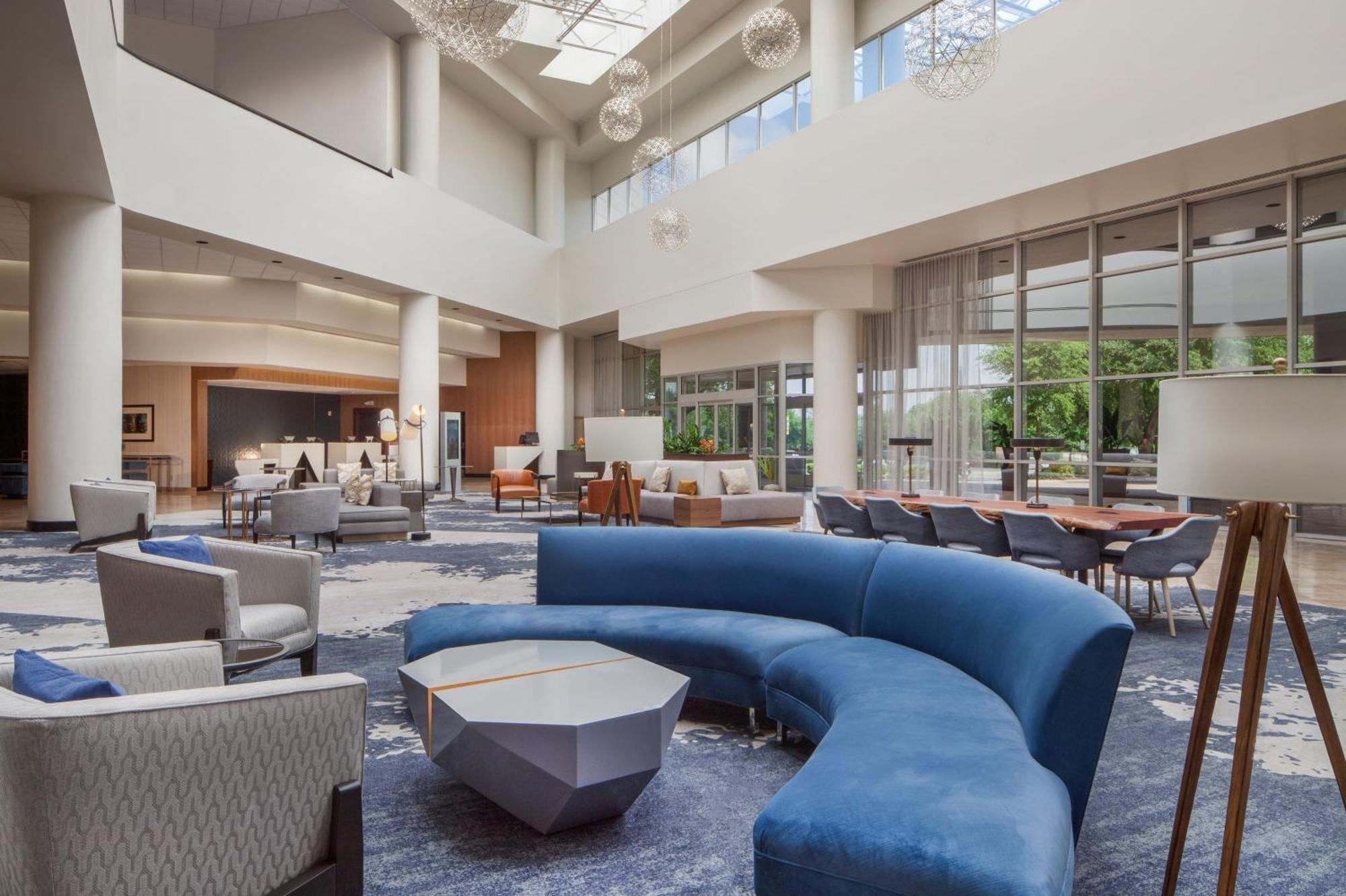 Sheraton Arlington Hotel Exterior photo